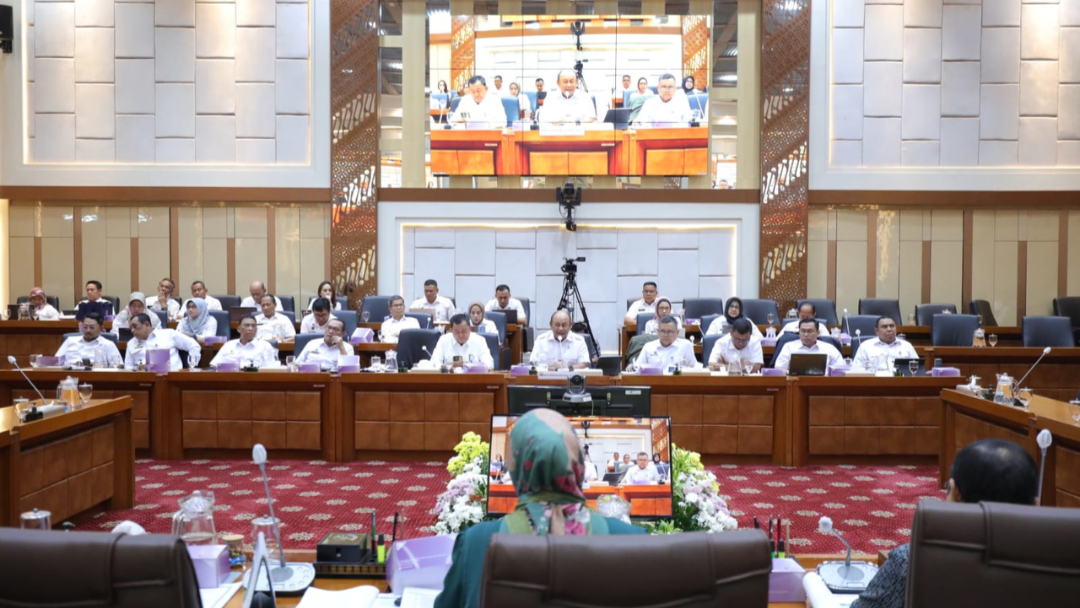 Rapat dengan Komisi IX DPR, BGN Lebong Paparkan Progres MBG 